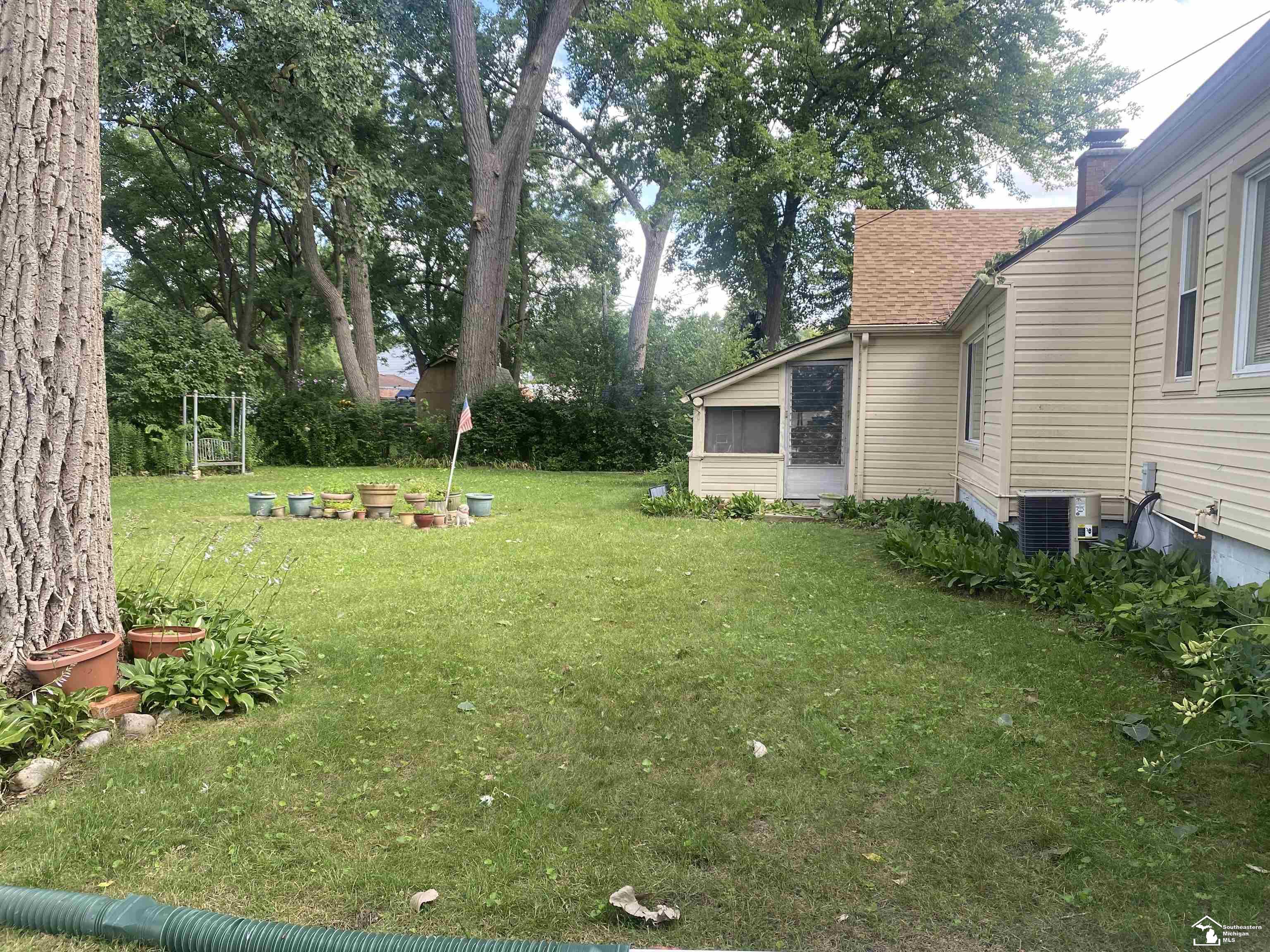11330 Pardee Road Taylor, MI 48180 - Photo 7 of 23