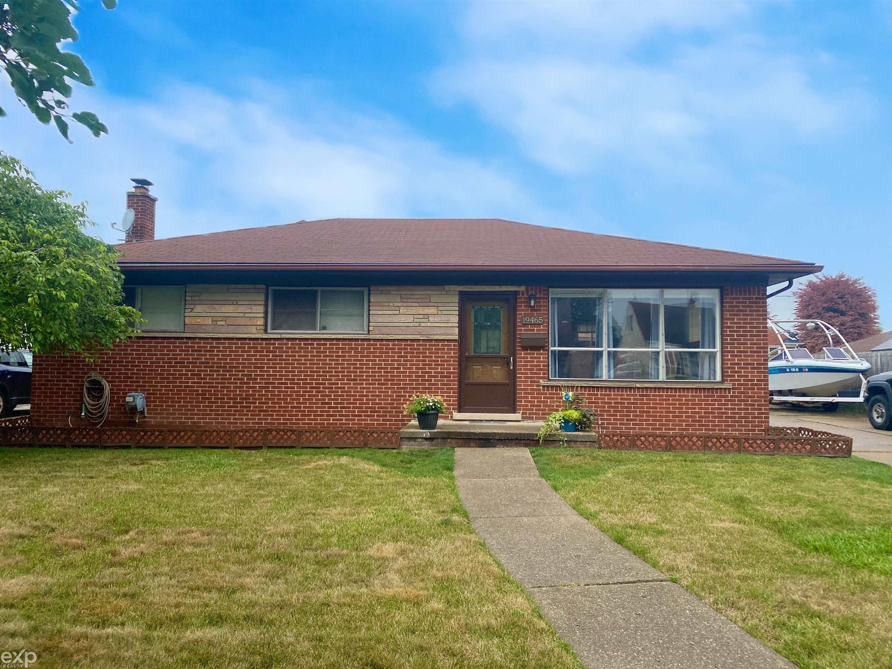 19465 Martin Road Roseville, MI 48066 - Photo 1 of 19 Gallery Image 1
