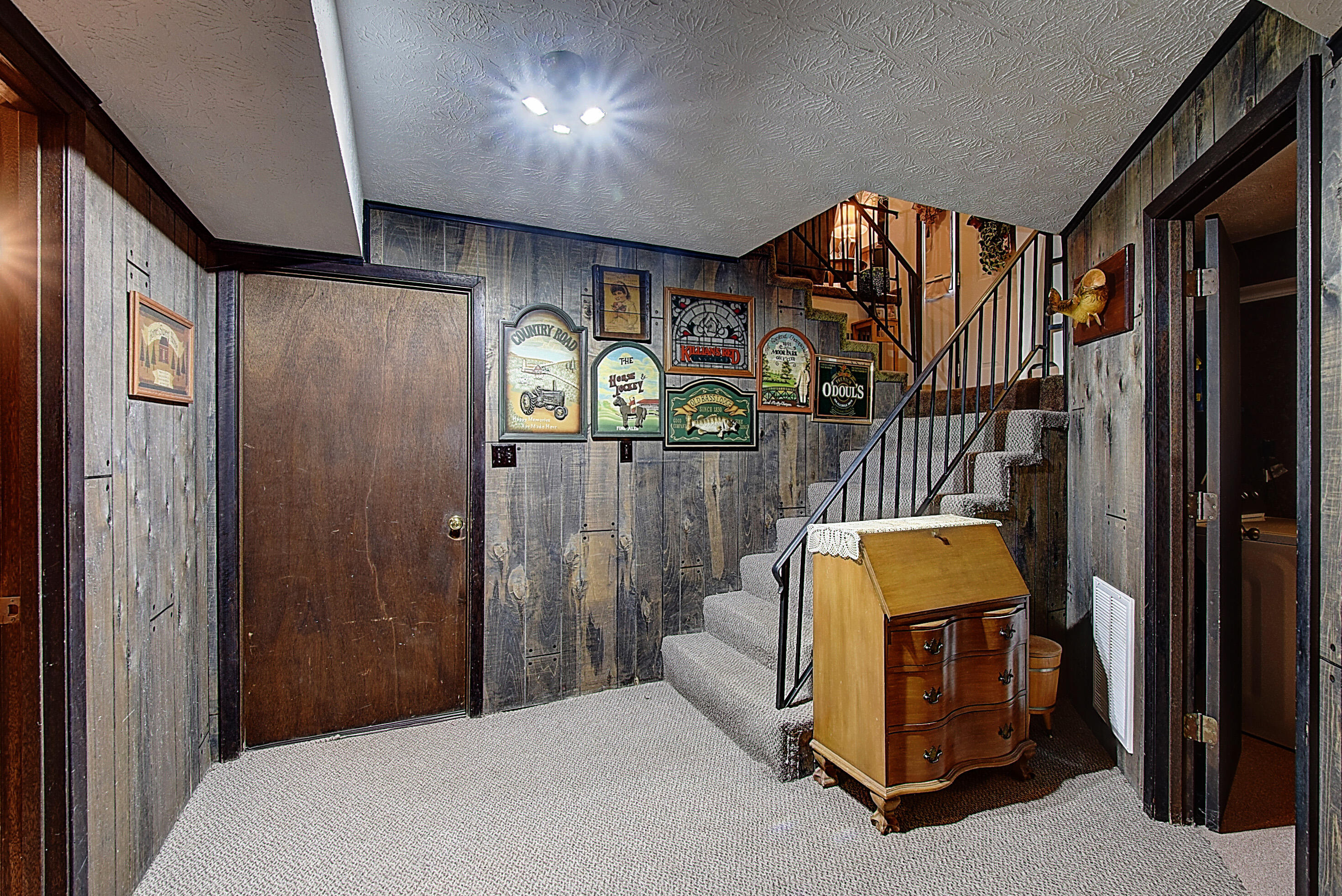 108 Mountain View Circle Hampton, TN 37658 - Photo 31 of 45 DSC_0421And8more