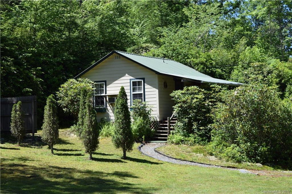 1198 Shoal Creek Road Balsam Grove, NC 28708 - Photo 3 of 21 Gallery Image 3