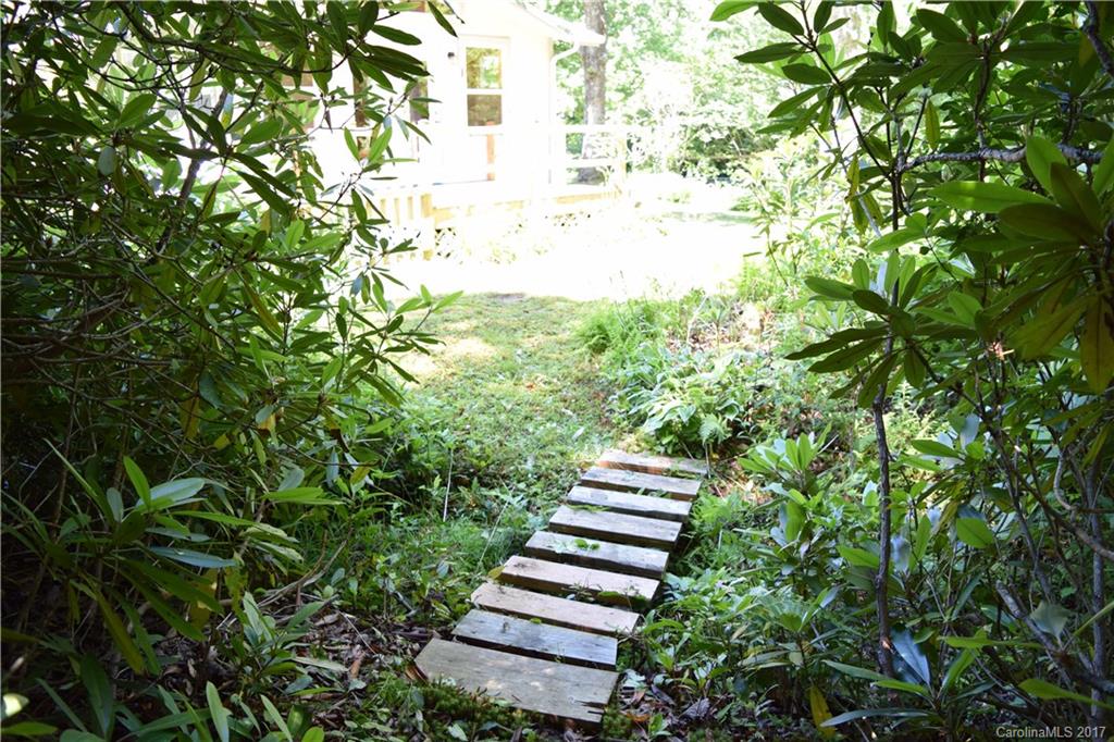1198 Shoal Creek Road Balsam Grove, NC 28708 - Photo 9 of 21 Gallery Image 9