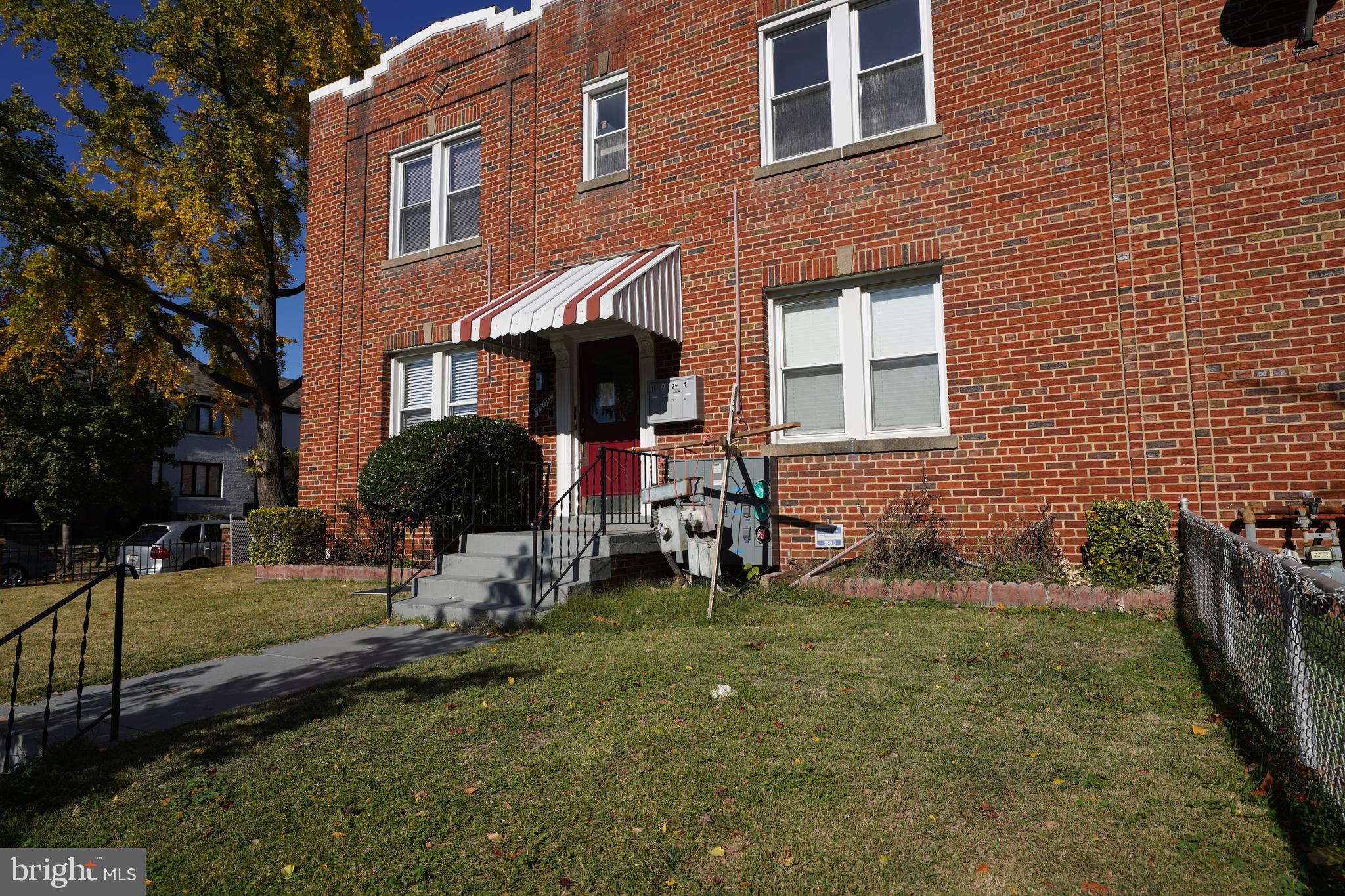 1500 Oates Street Northeast, Unit 4 Washington, DC 20002 - Photo 3 of 31