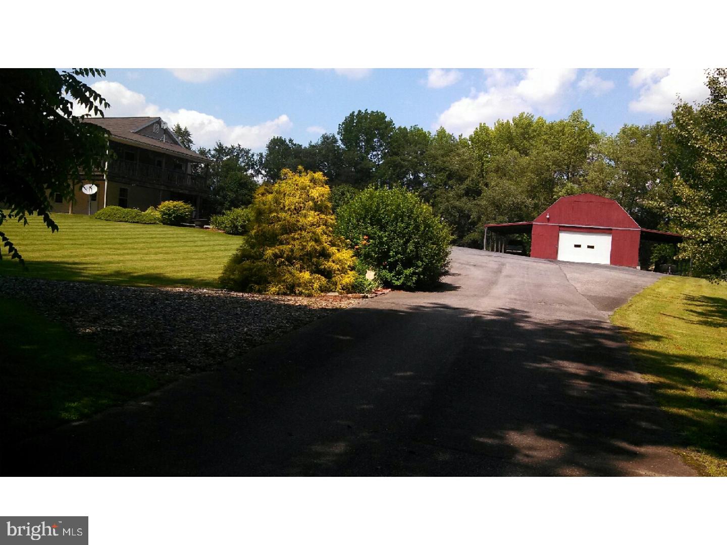 230 Pierson Road Alloway, NJ 08098 - Photo 3 of 25 Garage