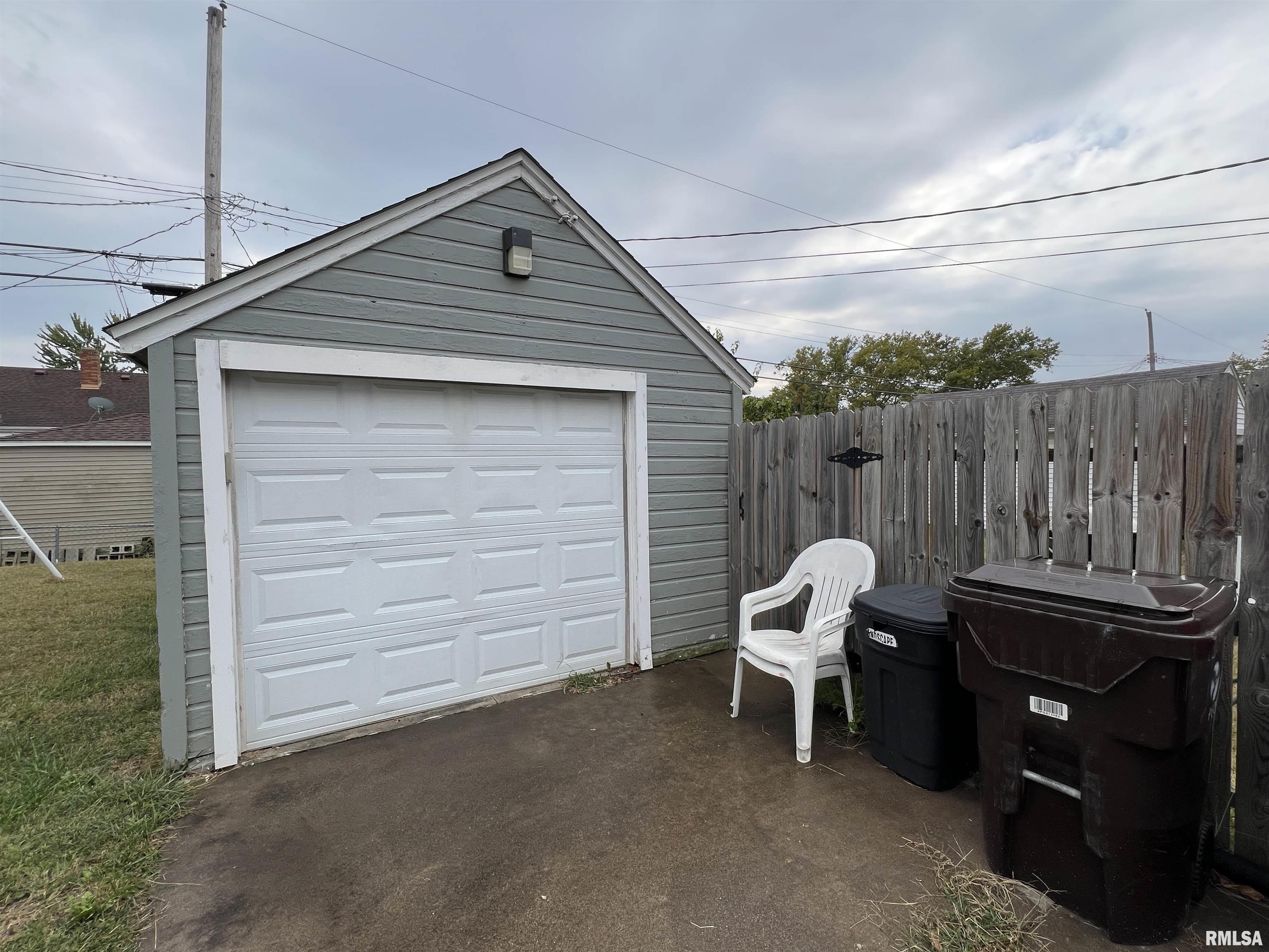 1328 West Circle Road Peoria, IL 61604 - Photo 21 of 21