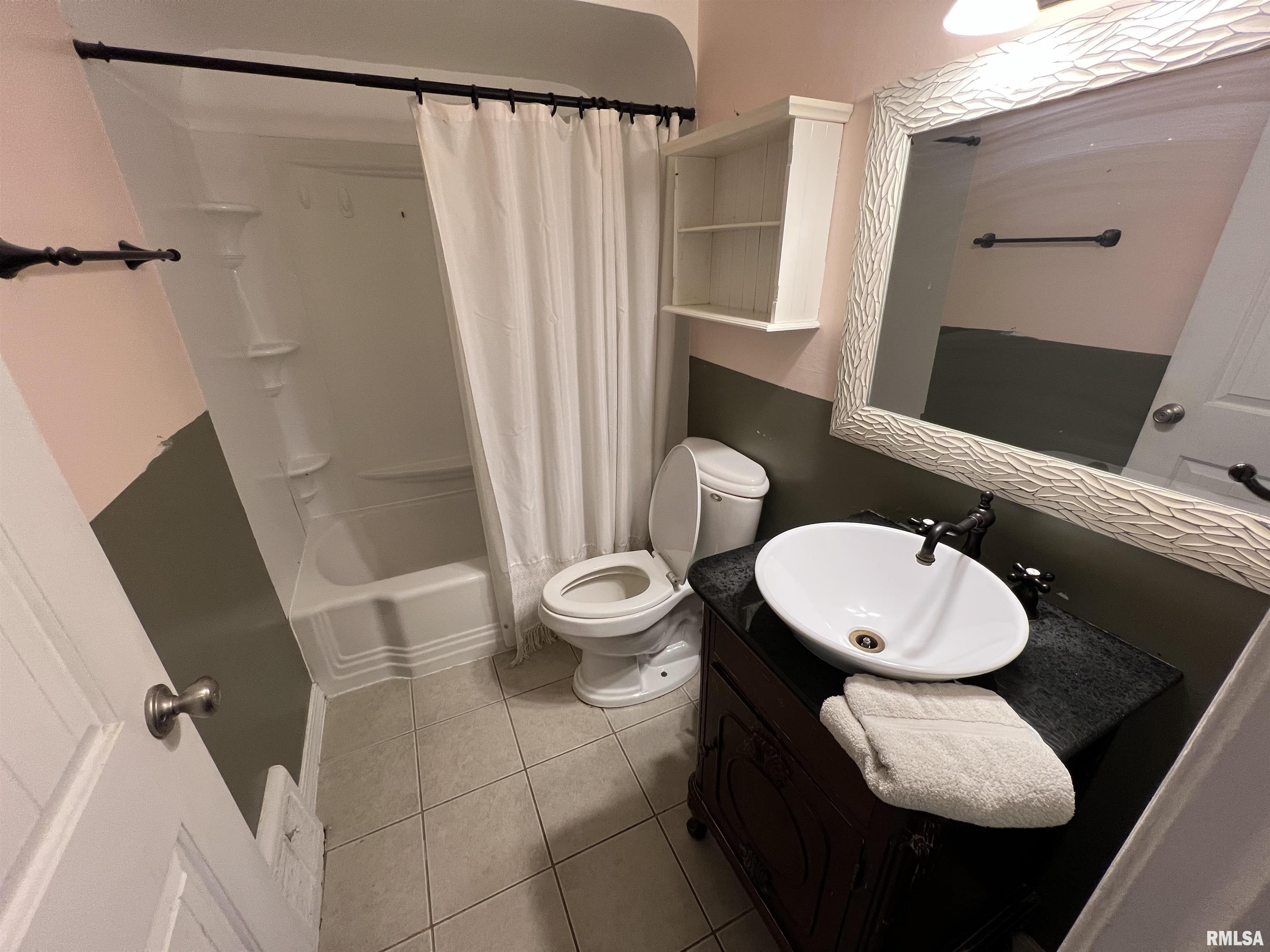 1328 West Circle Road Peoria, IL 61604 - Photo 10 of 21