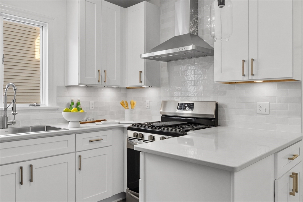 44-46 Pinkham Road, Unit 1 Medford, MA 02155 - Photo 8 of 19