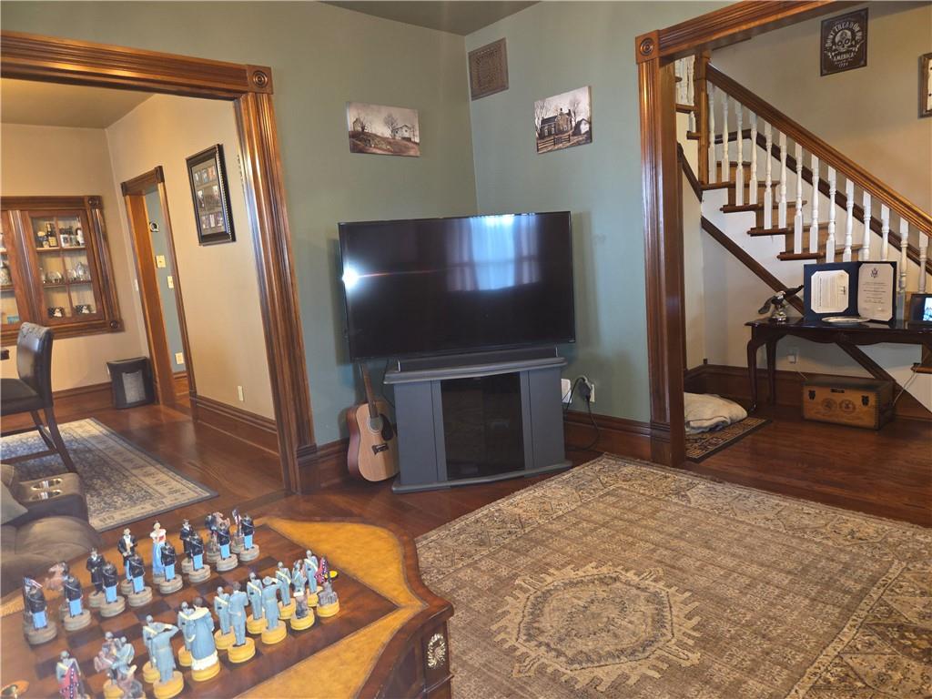 534 East Pearl Street Butler, PA 16001 - Photo 10 of 36