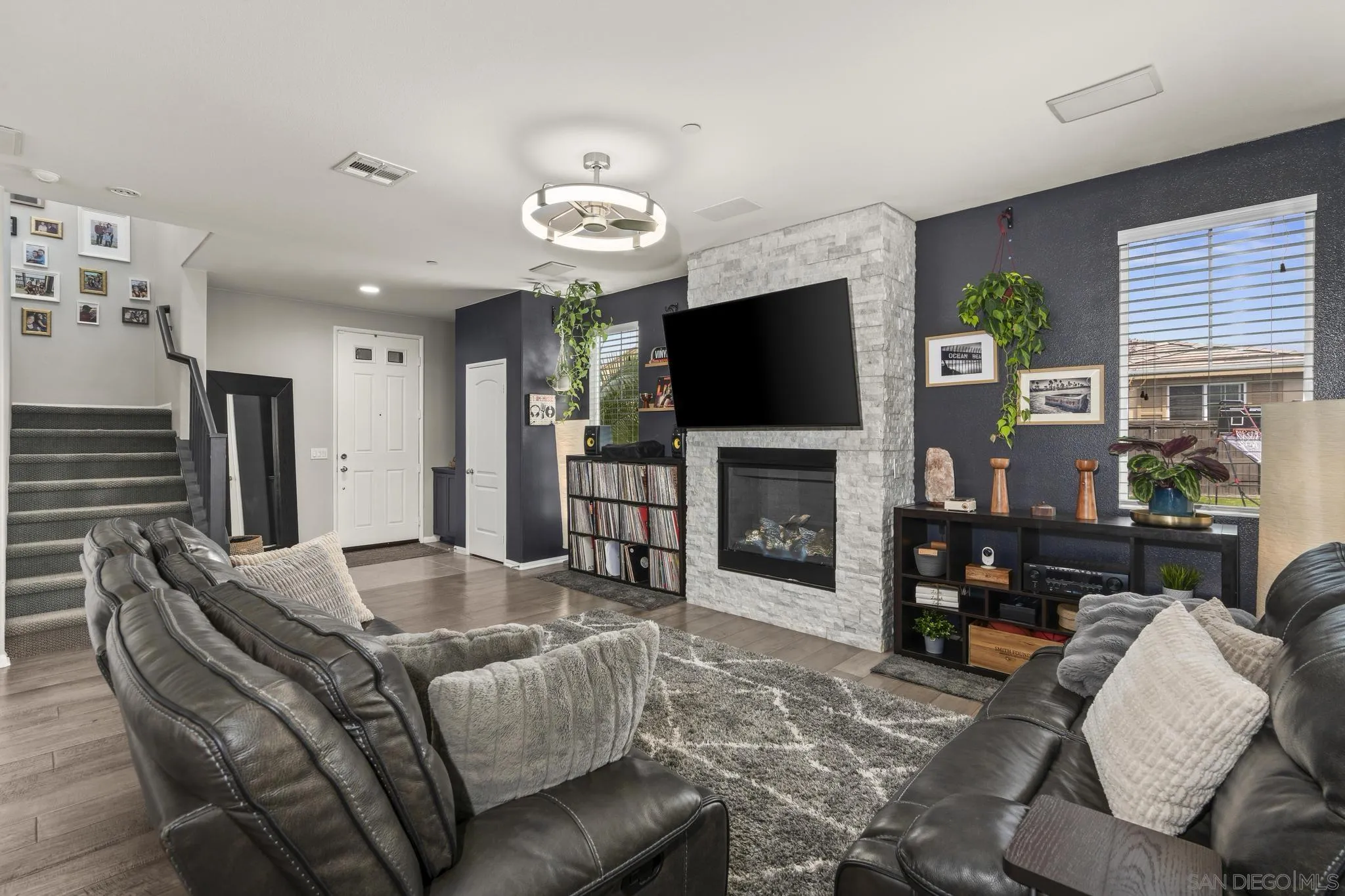 2431 Vernon Rnch Way Lemon Grove, CA 91945 - Photo 3 of 41 Gallery Image 3