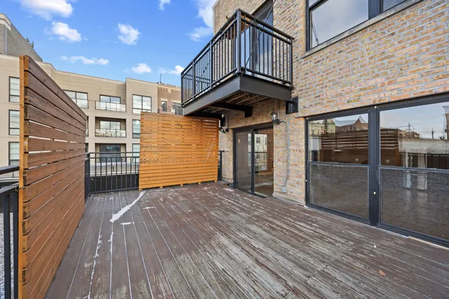 $4,600 | 1635 West Belmont Avenue, Unit 322, Chicago, IL 60657