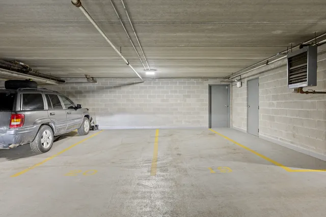 $4,600 | 1635 West Belmont Avenue, Unit 322, Chicago, IL 60657