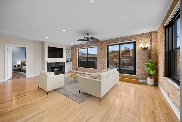 $4,600 | 1635 West Belmont Avenue, Unit 322, Chicago, IL 60657