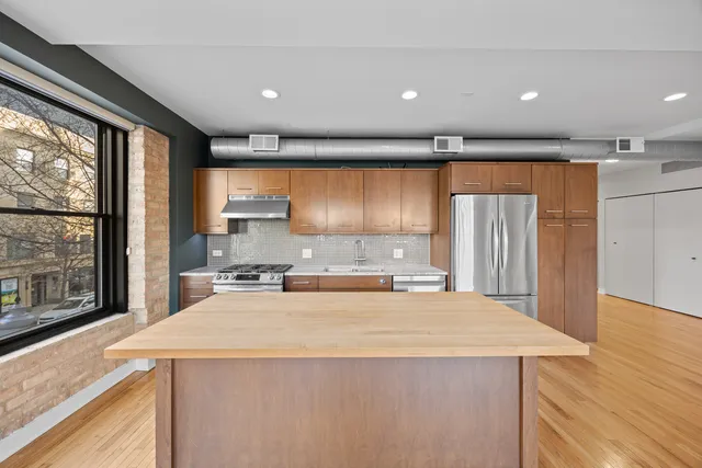 $4,600 | 1635 West Belmont Avenue, Unit 322, Chicago, IL 60657