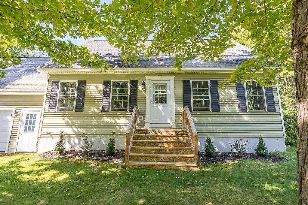 570 Eight Rod Road Augusta, ME 04330 - Photo 3 of 65 HY3A3208