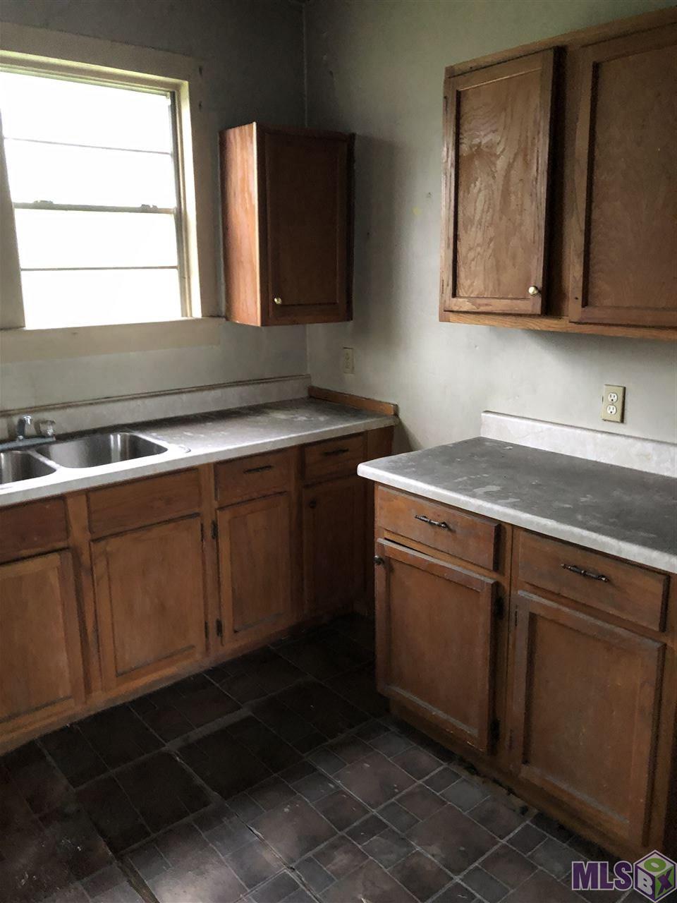 569 East Buchanan Street Baton Rouge, LA 70802 - Photo 9 of 9 Kitchen