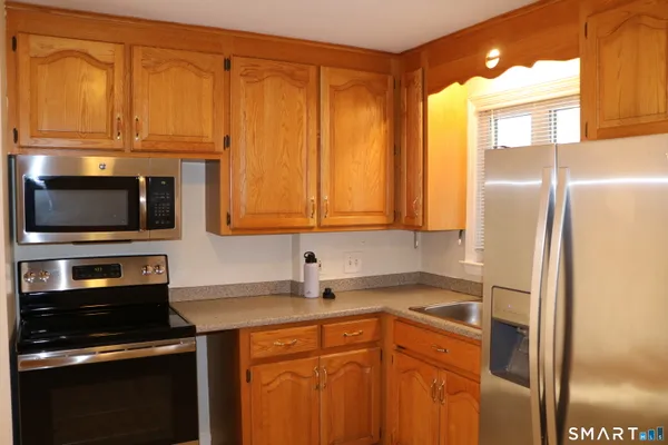 $2,900 | 69 Rentell Road, Hamden, CT 06514