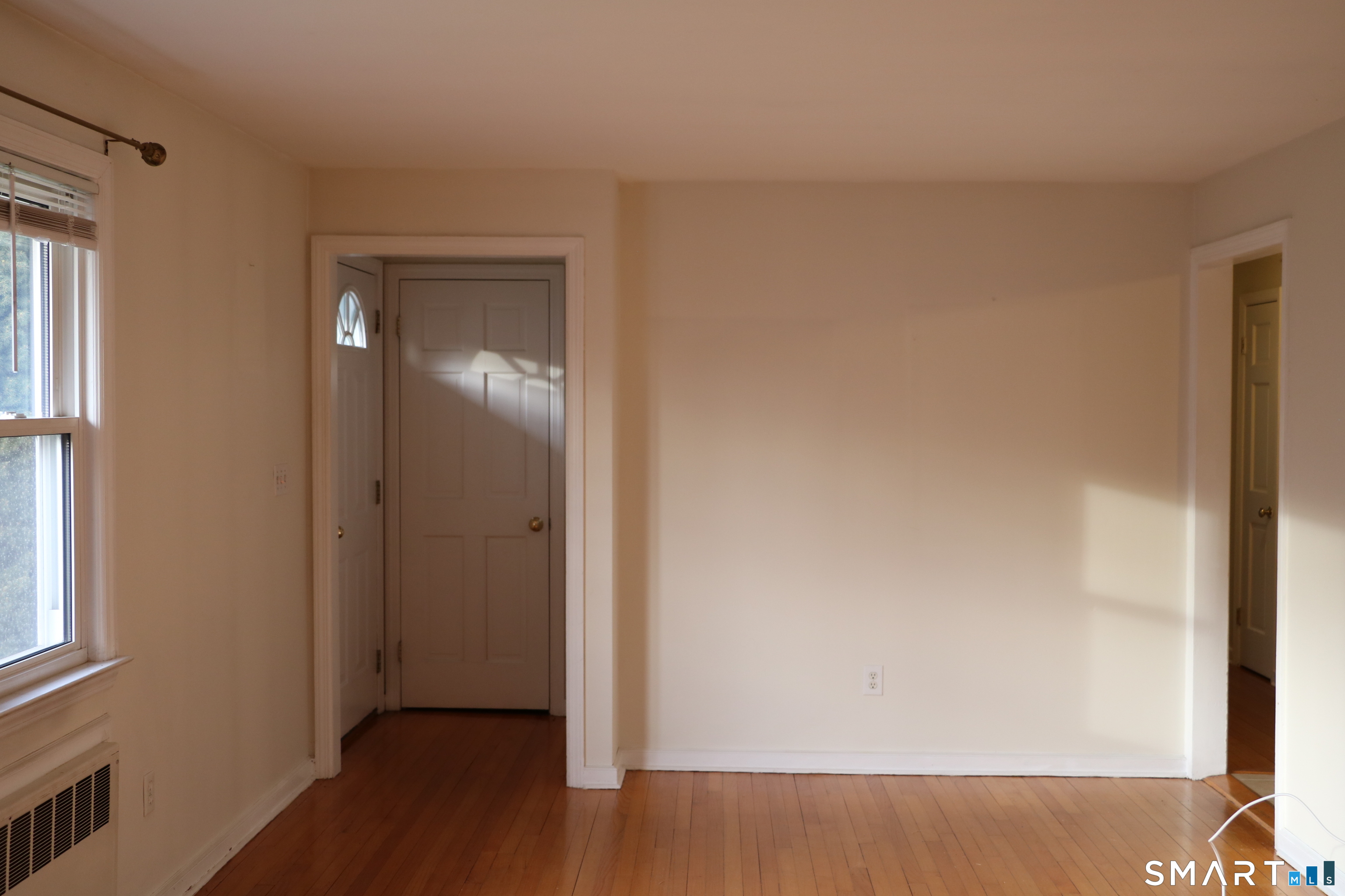 69 Rentell Road Hamden, CT 06514 - Photo 4 of 28