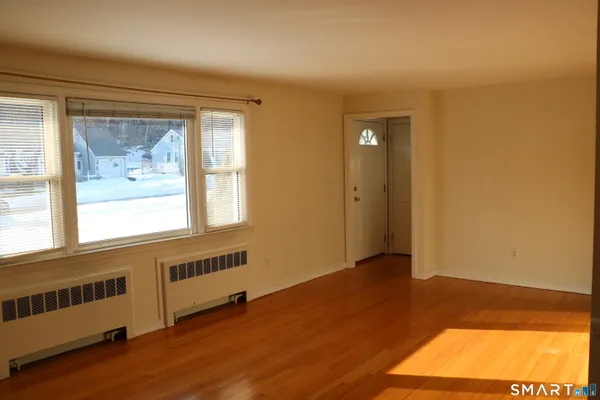 $2,900 | 69 Rentell Road, Hamden, CT 06514