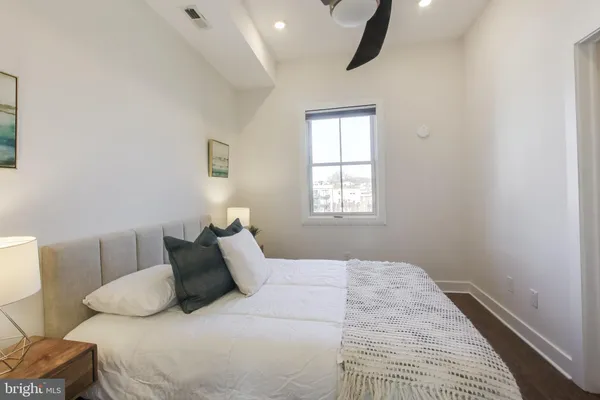 $595,000 | 2012 D Street Northeast, Unit 4, Washington, DC 20002