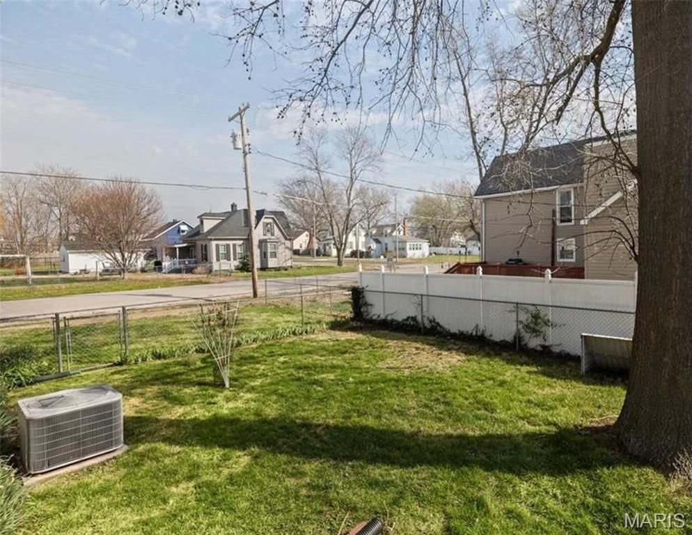 319 South Cherry Street O'Fallon, IL 62269 - Photo 36 of 44