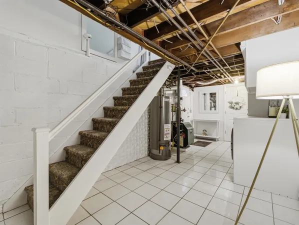 a view of entryway and hall