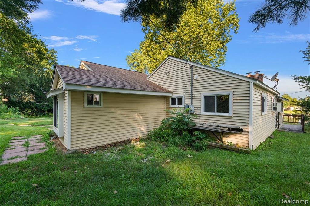 9080 River Valley Road Brighton, MI 48116 - Photo 43 of 72