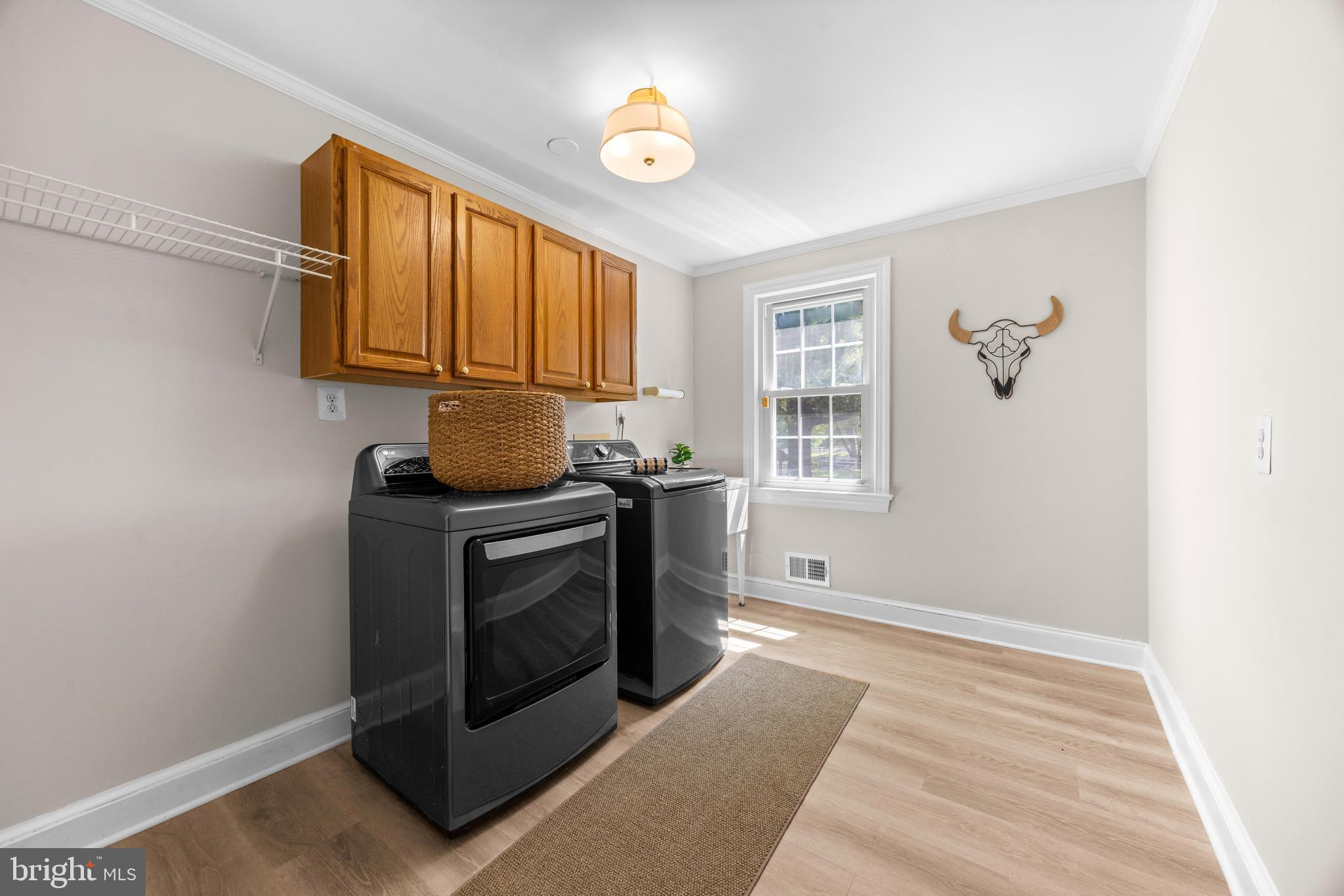 16401 Mt Calvert Road Upper Marlboro, MD 20772 - Photo 28 of 119 Farmhose: Main Level Laundry Room