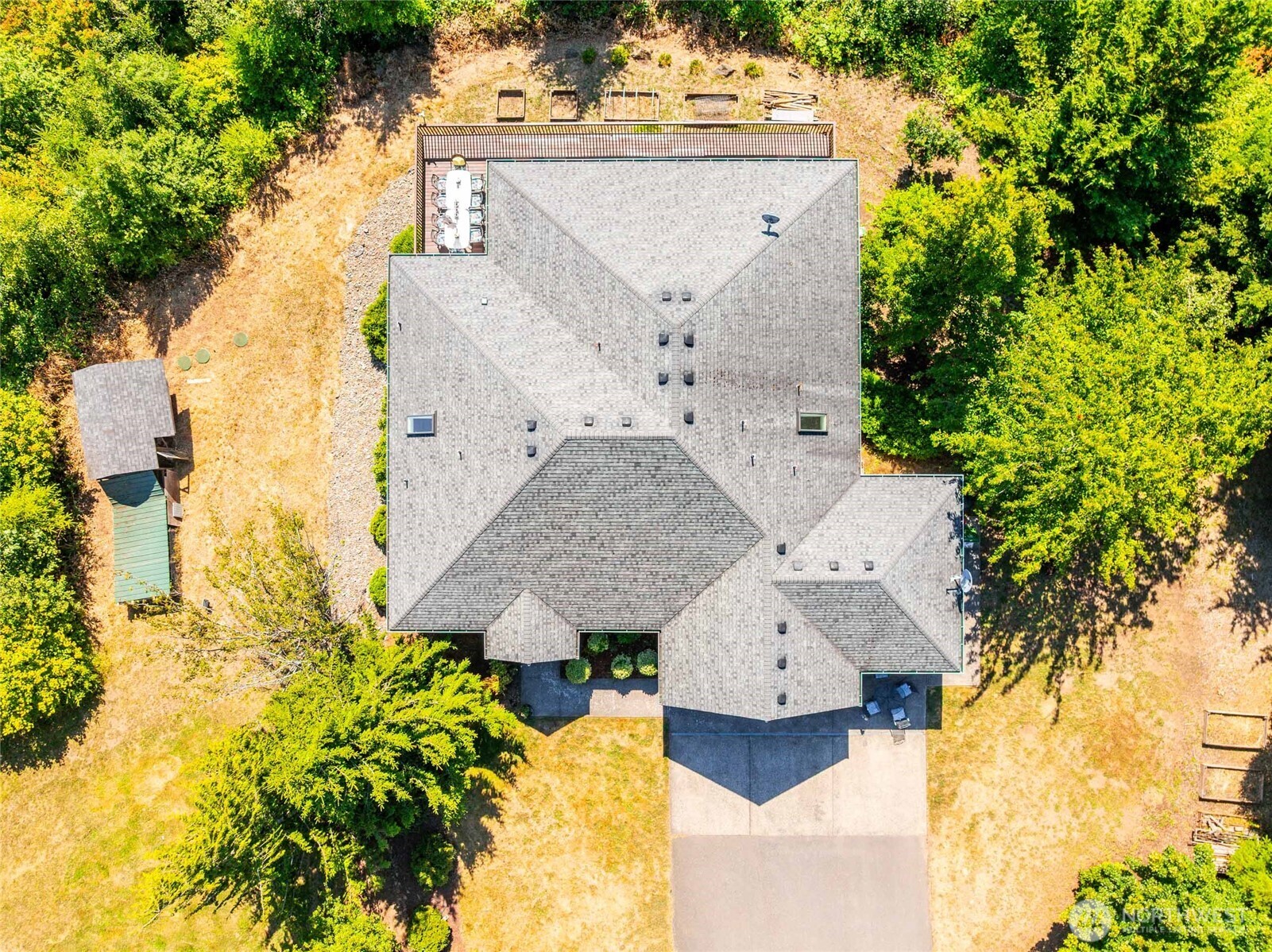 172 Blackjack Drive Kalama, WA 98625 - Photo 36 of 40 an aerial view of a house with a yard