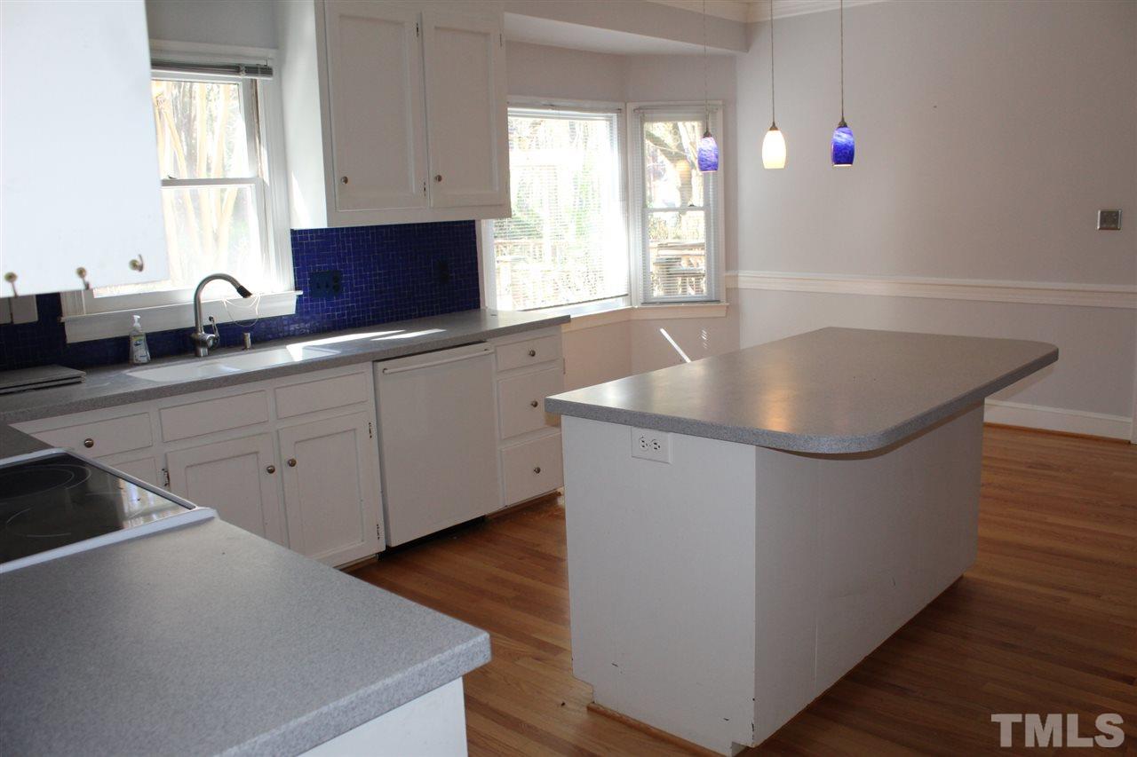 2409 Eddystone Road Raleigh, NC 27612 - Photo 2 of 12