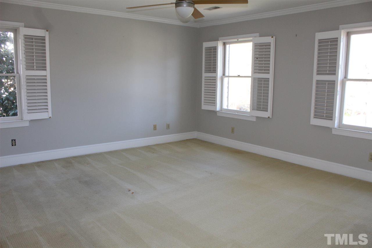 2409 Eddystone Road Raleigh, NC 27612 - Photo 7 of 12
