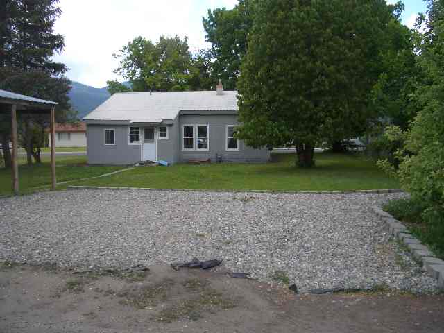 445 South Maple Street Colville, WA 99114 - Photo 2 of 7 Gallery Image 2