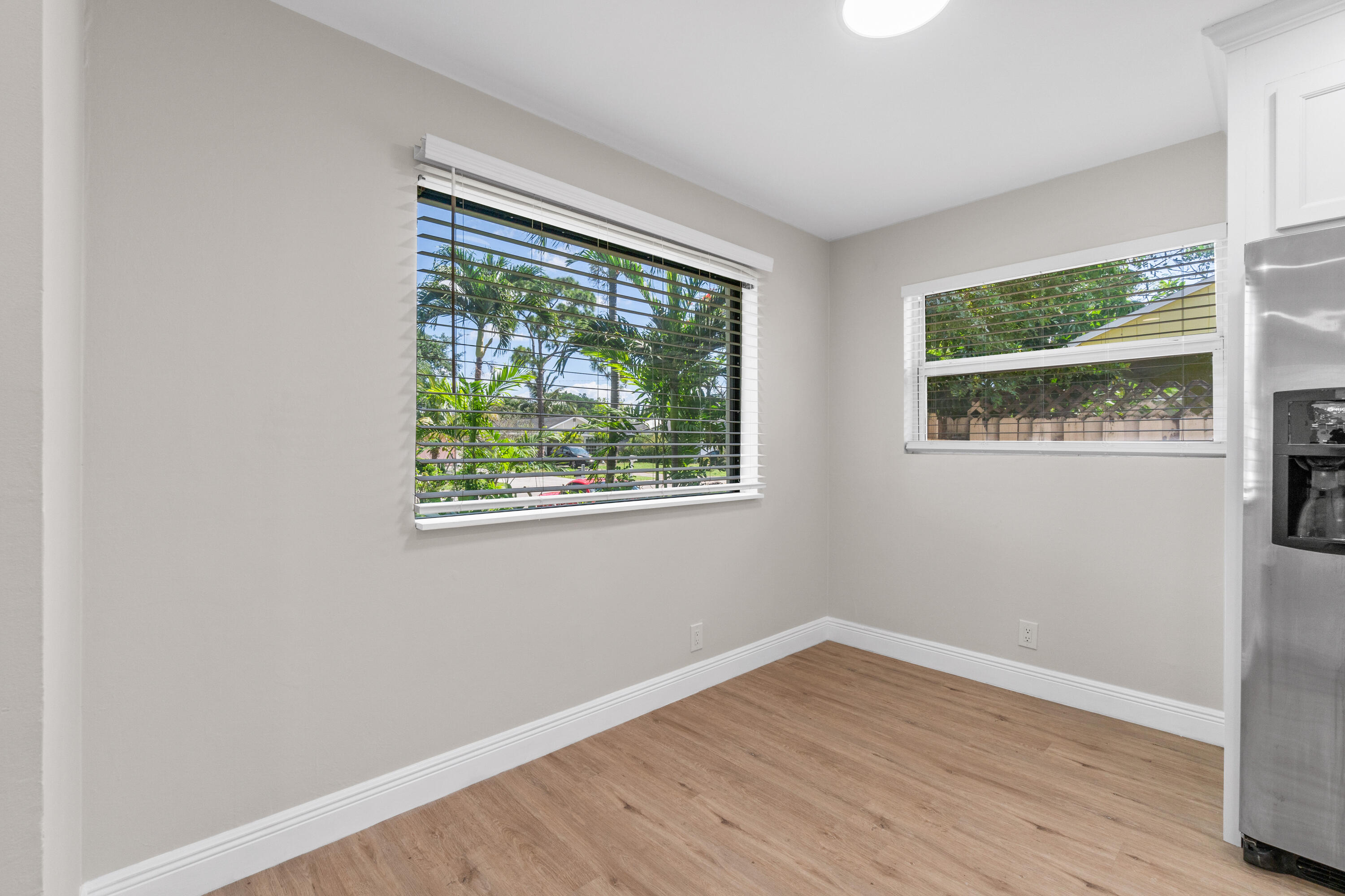 4882 Lincoln Road Delray Beach, FL 33445 - Photo 6 of 22 dining room
