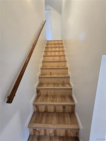 $162,900 | 125 South Hesperia Street, Collinsville, IL 62234