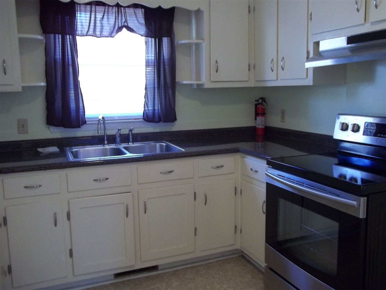 2242 Hillandale Road Durham, NC 27705 - Photo 5 of 13 Photo 5