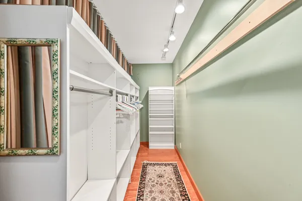 $800,000 | 301 East Reservoir Avenue, Unit 4, Milwaukee, WI 53212