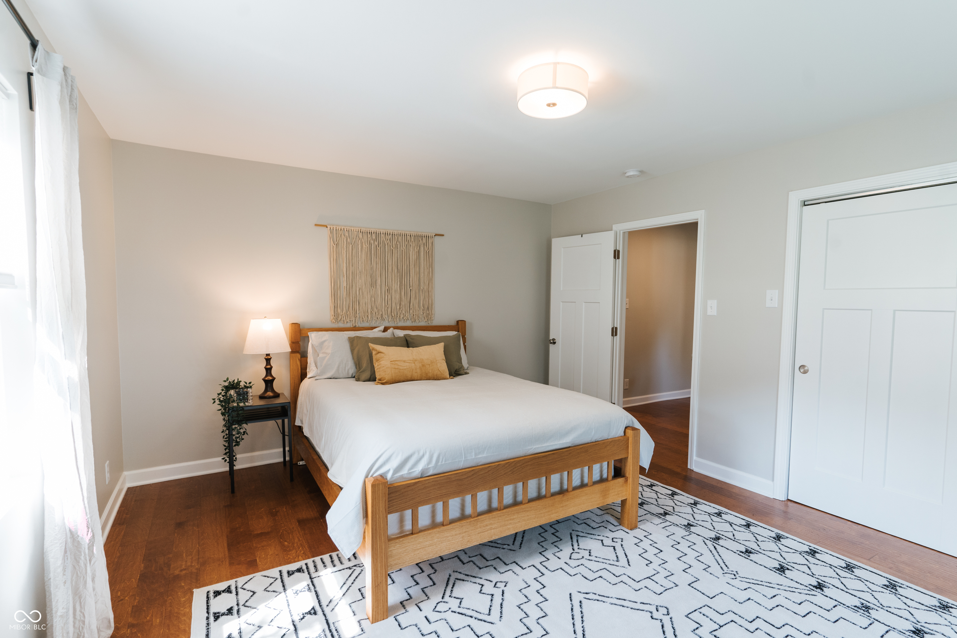 6555 Michigan Road Indianapolis, IN 46268 - Photo 13 of 22 Gallery Image 13
