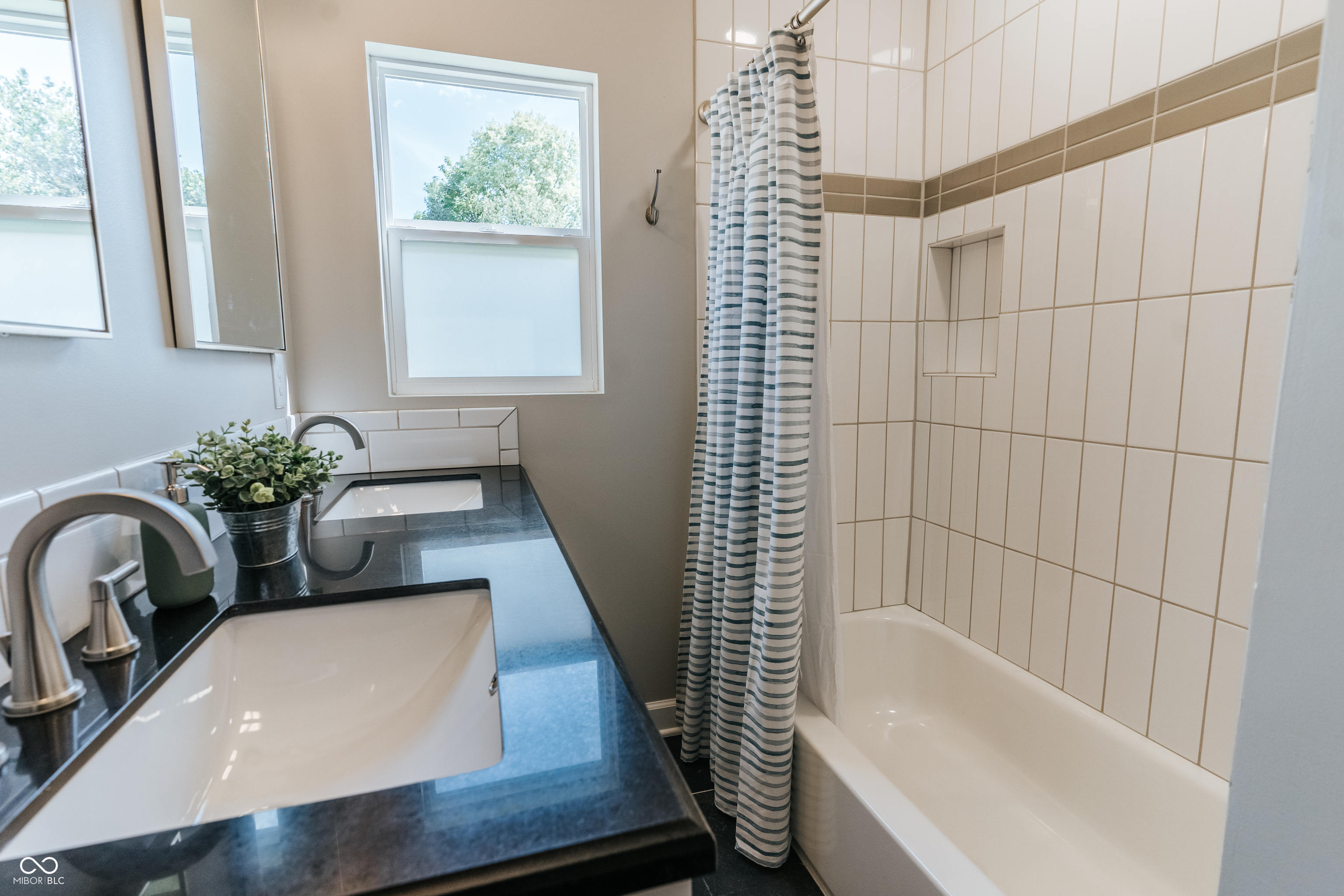6555 Michigan Road Indianapolis, IN 46268 - Photo 14 of 22 Gallery Image 14