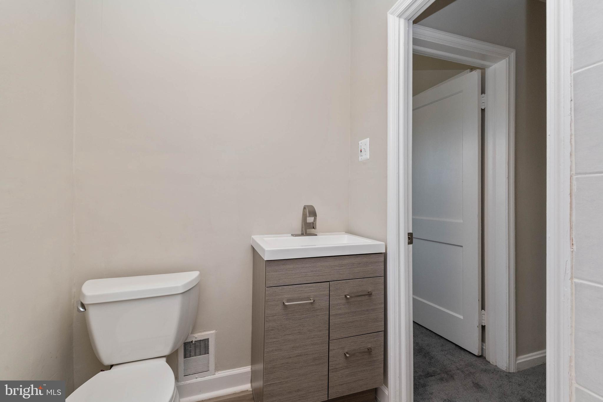 3718 Bartwood Road Baltimore, MD 21215 - Photo 15 of 27 Gallery Image 15