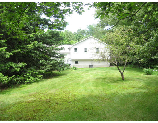 320 Dover Road Westwood, MA 02090 - Photo 4 of 13 Gallery Image 4