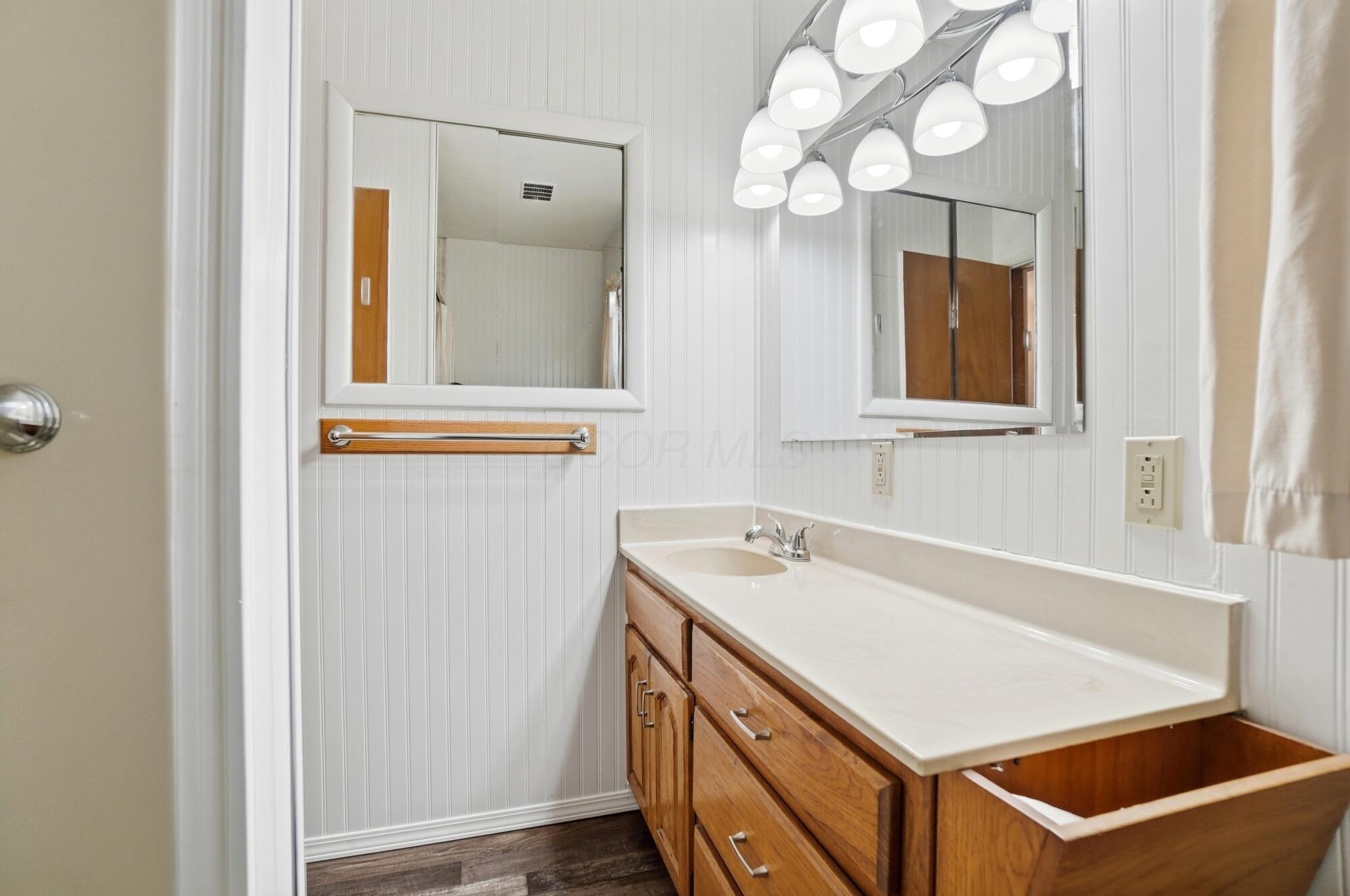 6585 Ottawa Road Lima, OH 45807 - Photo 17 of 50 Full Bath
