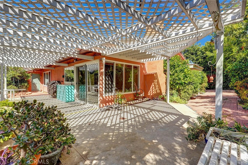 11500 Yolanda Avenue Porter Ranch, CA 91326 - Photo 24 of 29 Covered patio