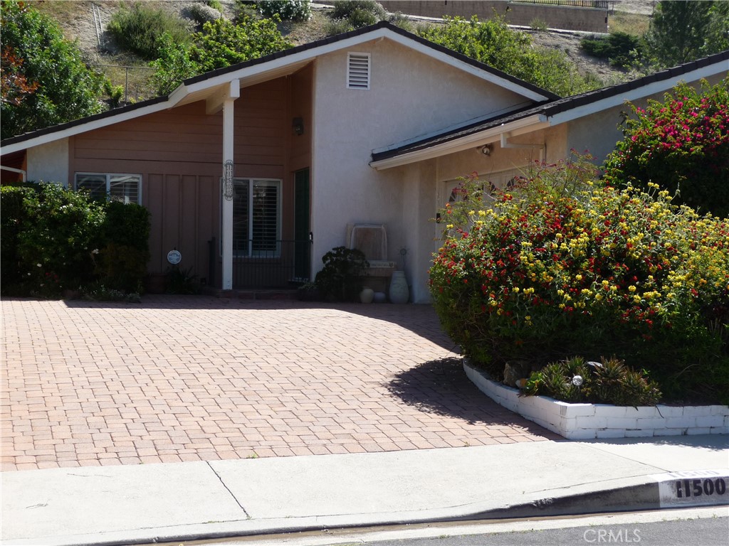 11500 Yolanda Avenue Porter Ranch, CA 91326 - Photo 6 of 29 Front view
