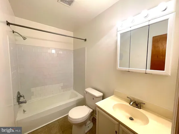 $1,595 | 22095 Spring Valley Drive, Lexington Park, MD 20653