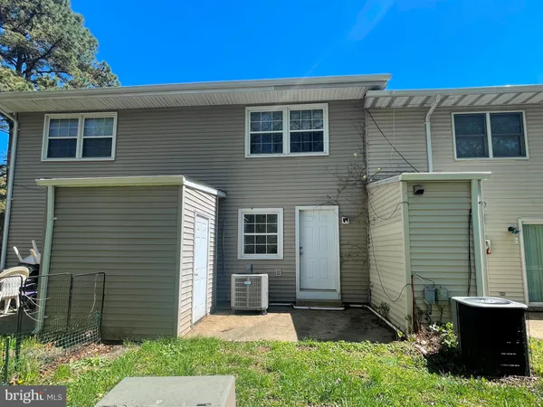 $1,595 | 22095 Spring Valley Drive, Lexington Park, MD 20653