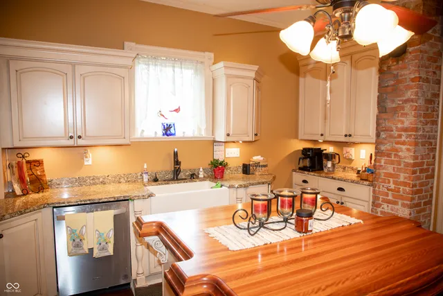 $469,900 | 313 East Wabash Avenue, Crawfordsville, IN 47933