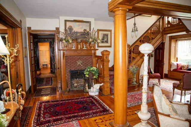 $469,900 | 313 East Wabash Avenue, Crawfordsville, IN 47933