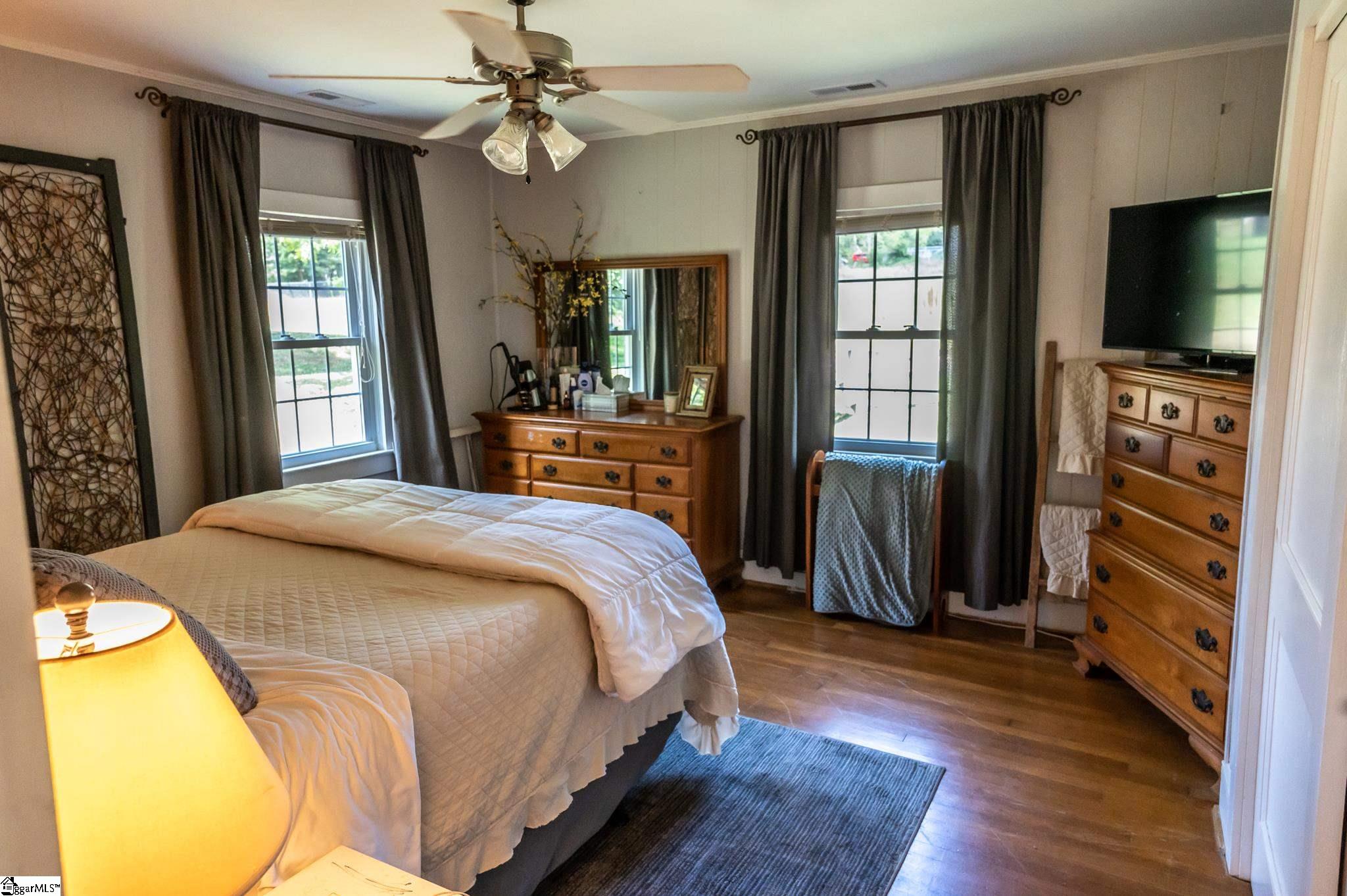 231 West Gap Creek Road Greer, SC 29651 - Photo 16 of 23