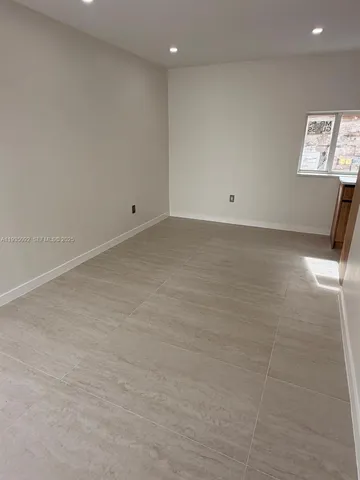 $2,000 | 2436 Southwest 7th Street, Unit 10, Miami, FL 33135