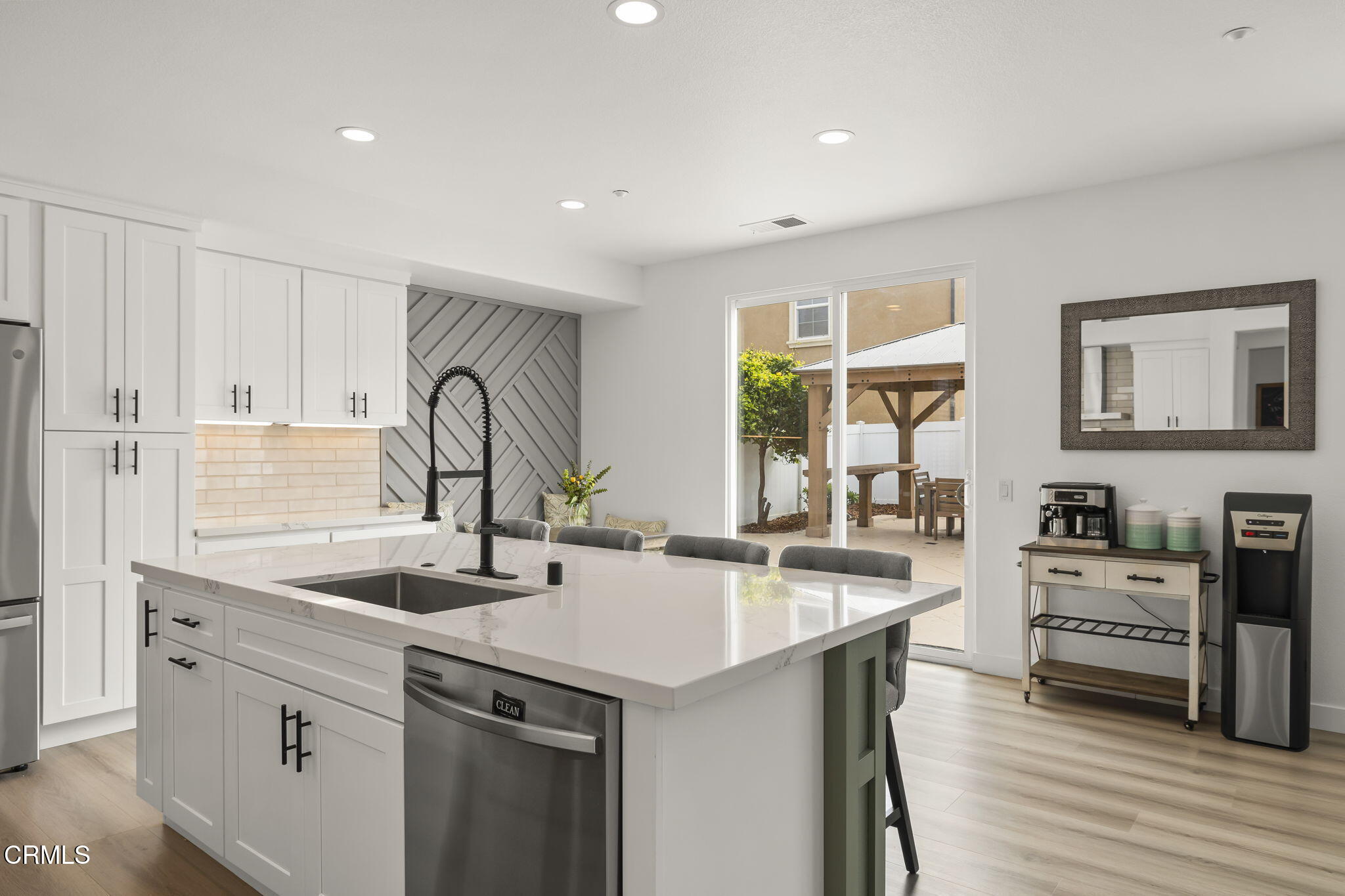 3012 Dunkirk Drive Oxnard, CA 93035 - Photo 11 of 36 16-web-or-mls-UpmarketMedia-3012Dun-69