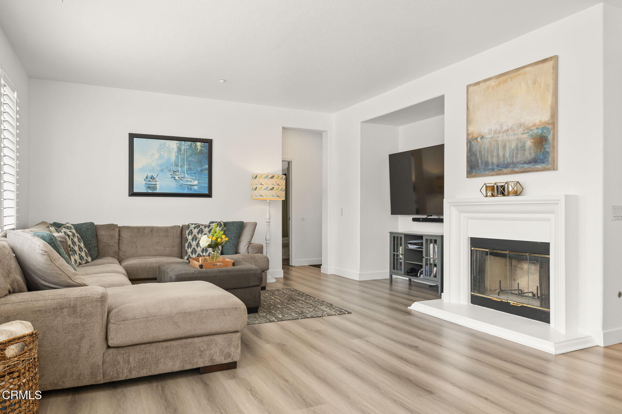 3012 Dunkirk Drive Oxnard, CA 93035 - Photo 16 of 36 27-web-or-mls-UpmarketMedia-3012Dun-81