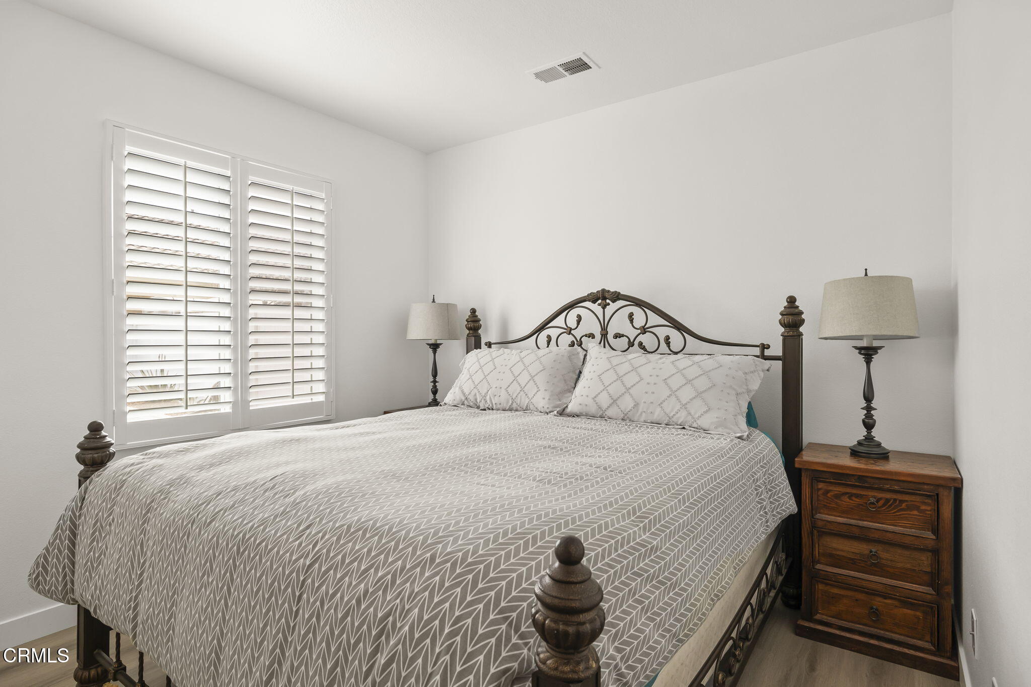 3012 Dunkirk Drive Oxnard, CA 93035 - Photo 19 of 36 32-web-or-mls-UpmarketMedia-3012Dun-96